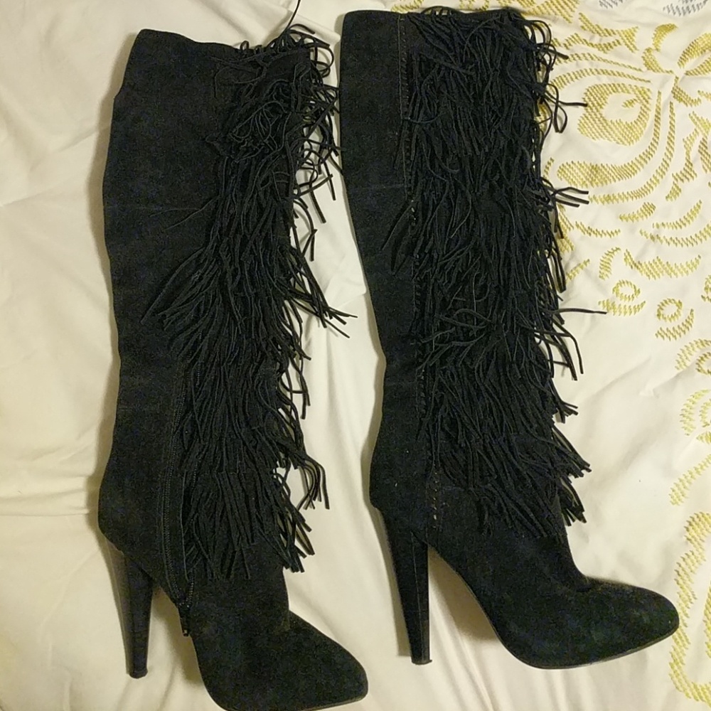 Steve madden knee-high black suede fringe boots